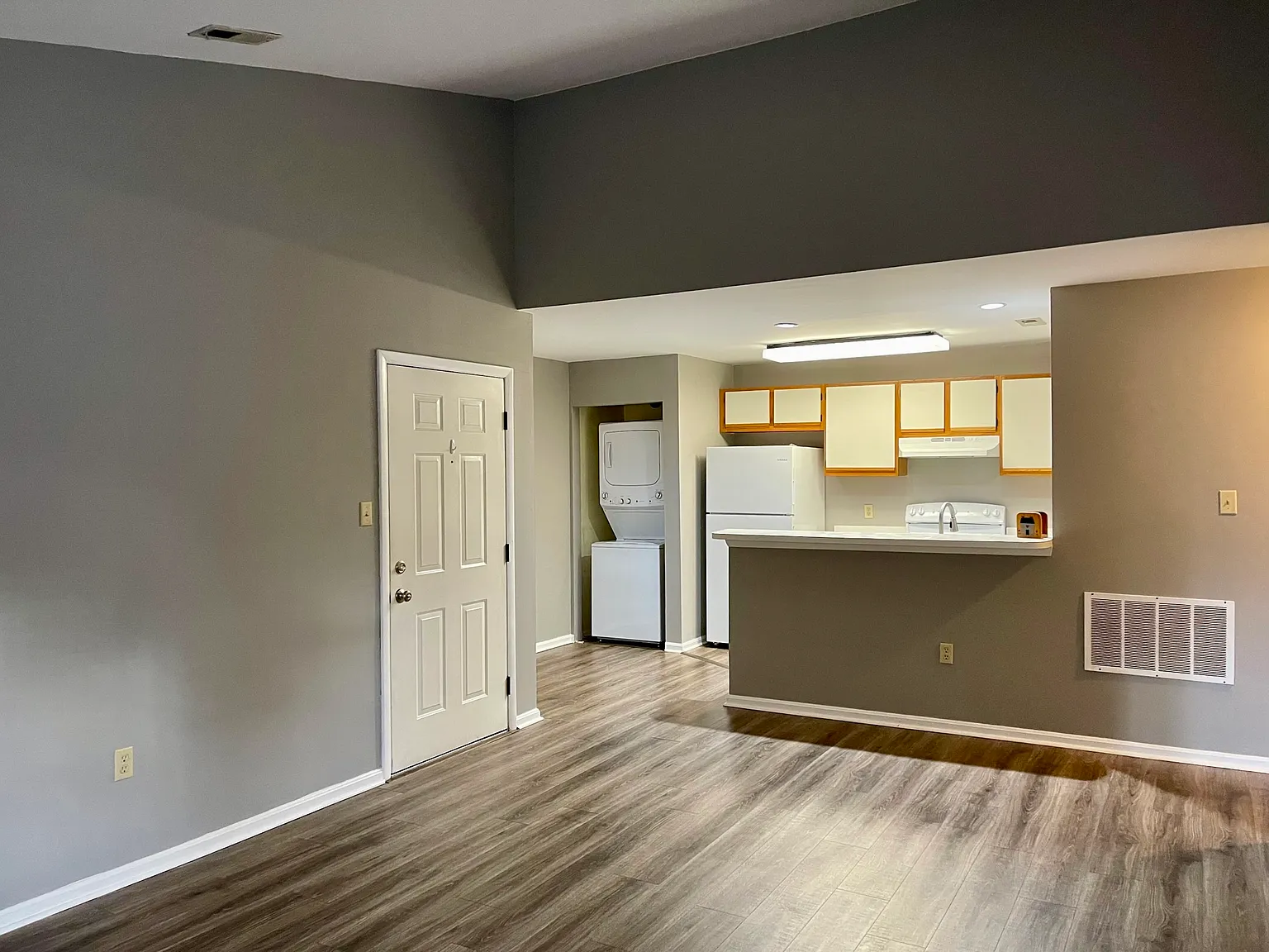 1 bed, 666 sqft, $1,575 — Photo 4