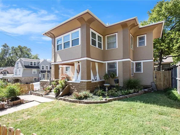 4346 Campbell St, Kansas City, MO 64110