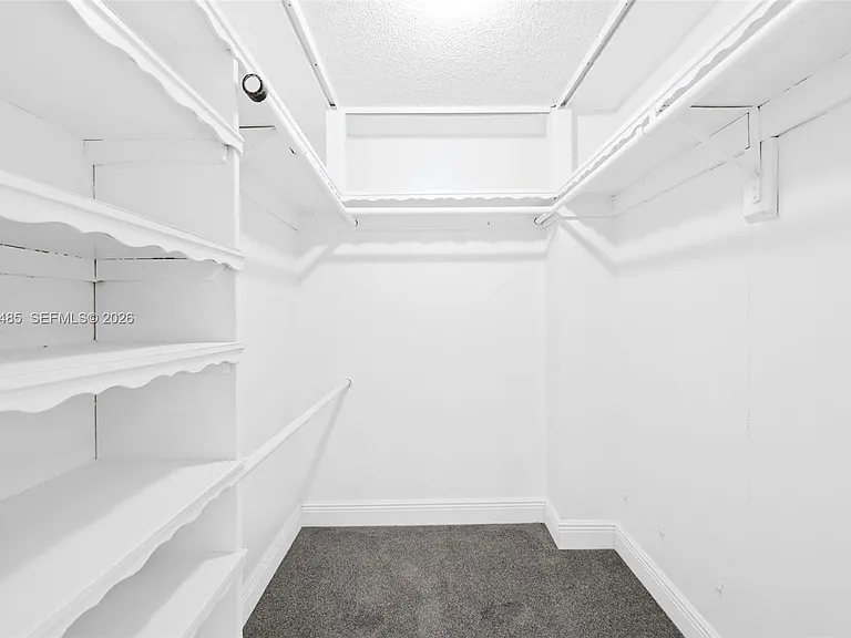 3050 N Palm Aire Dr #501 — Photo 23