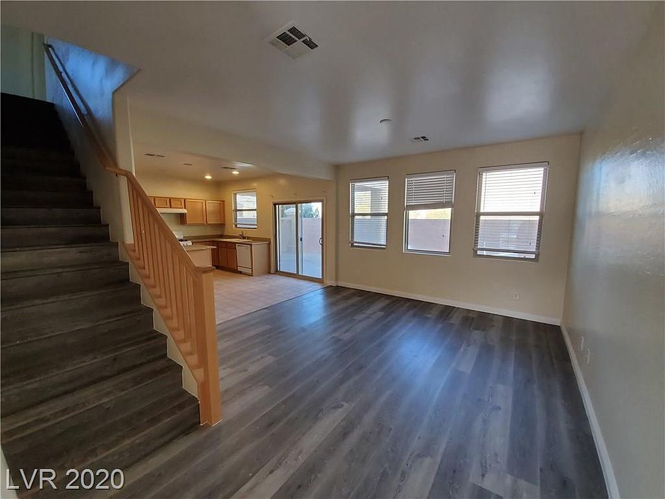 1st image of 396 Hillhead Ct