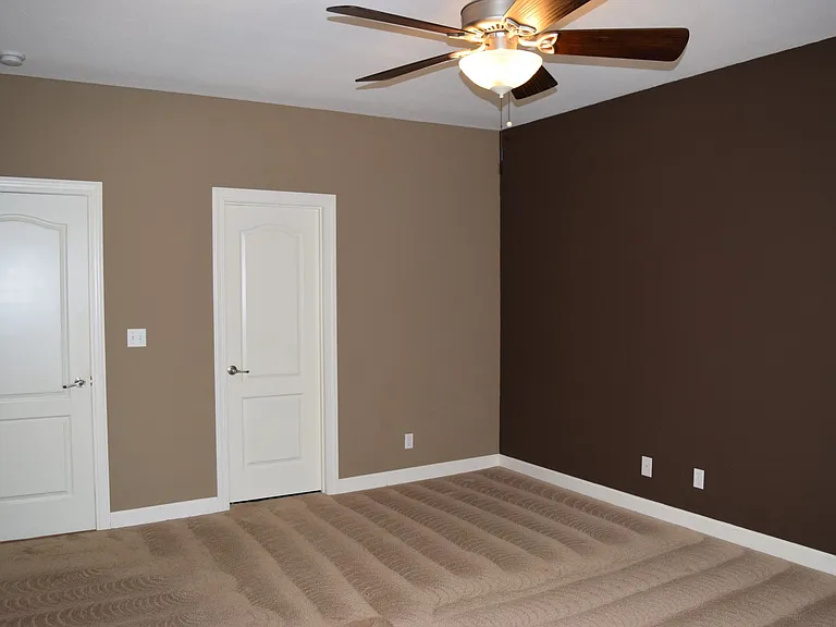 16218 Heartland Ln — Photo 37