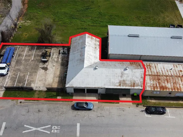 105 S 2nd St, Richmond, TX 77469