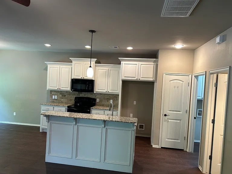 12011 Jadesdale Cir — Photo 5
