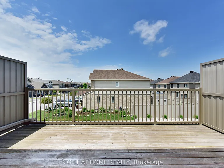 520 Silvertip Ln — Photo 34