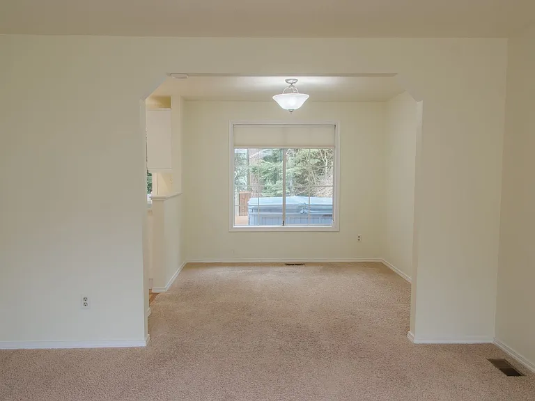 23954 SE 42nd Pl — Photo 15