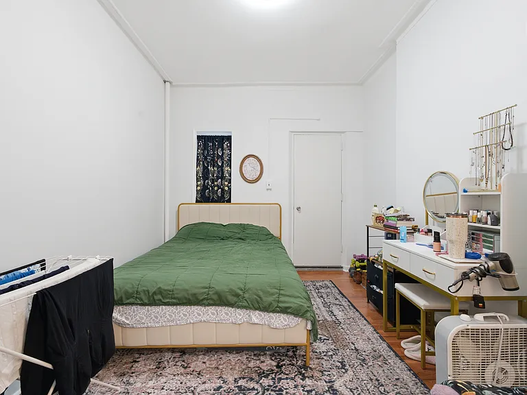 426 E 73rd St #1RW — Photo 7