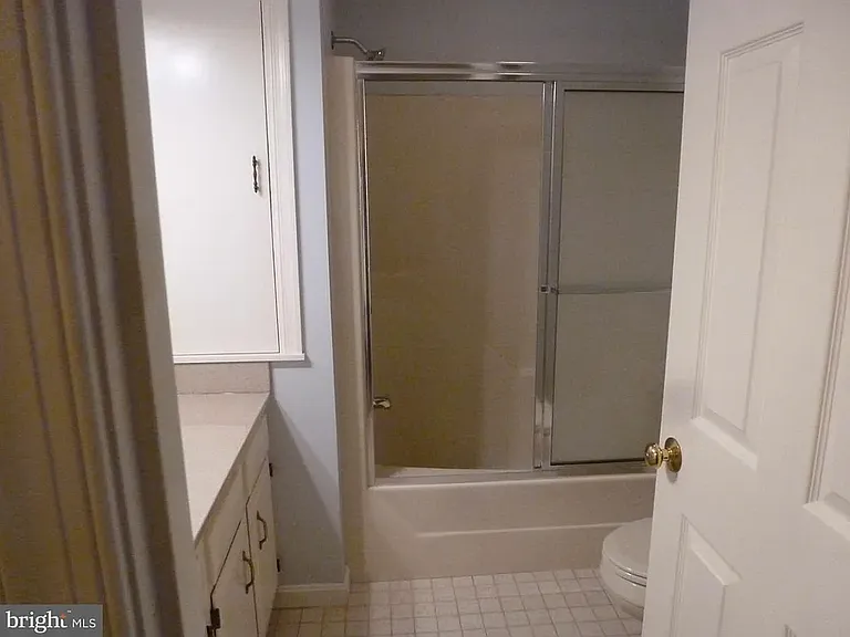 704 Allenview Dr — Photo 8