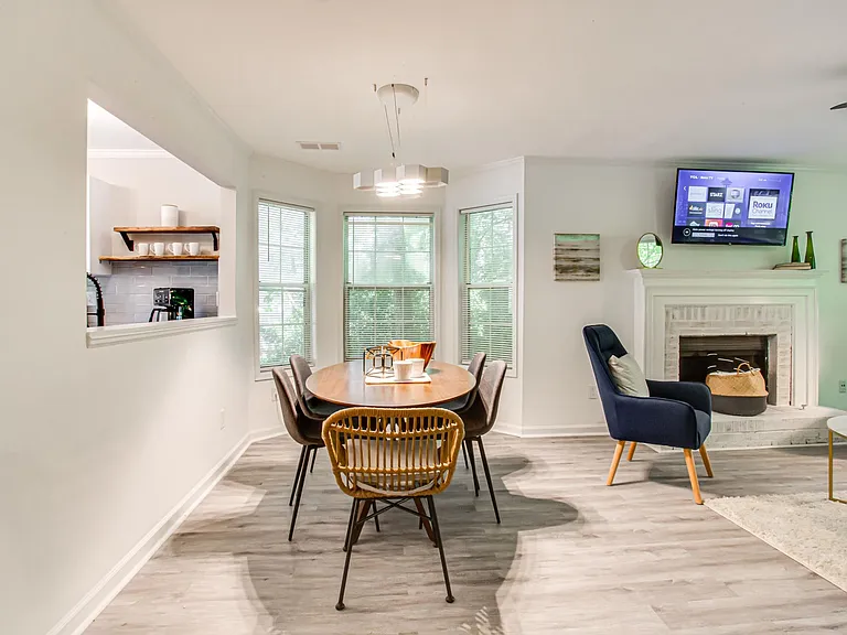 5198 Laurel Bridge Dr SE — Photo 11