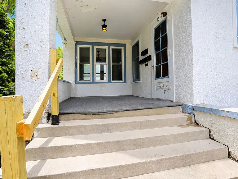 1314 S Lincoln St — Photo 25