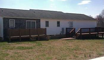 3rd image of 201 Otterburn Cir