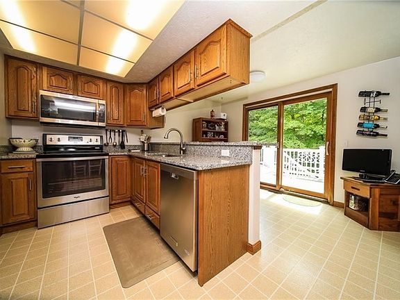 3rd image of 10509 Pinegate Dr