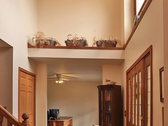 5th image of 6219 Wild Rose Lane