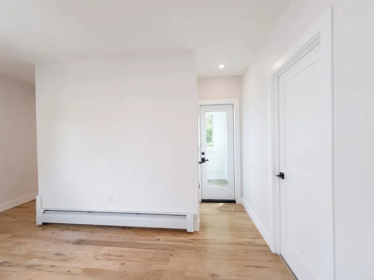 10 Pearl St #2 — Photo 14