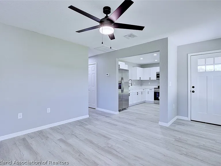 13718 Crow St — Photo 8