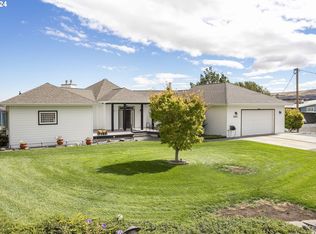 232 Overlook Dr, Wishram, WA 98673