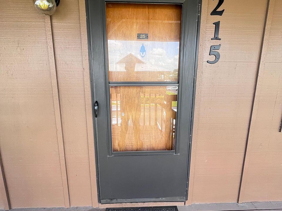 1st image of 500 N Francisco St #215