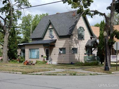 428 S 9th St, Escanaba, MI, 49829