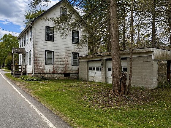 4th image of 953 Creek Locks Road