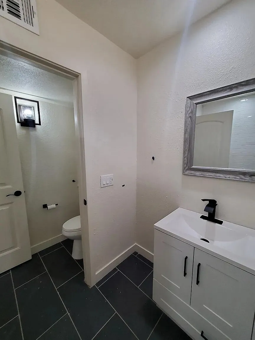 1 bed, 1.0 bath, 484 sqft, $1,195 — Photo 2