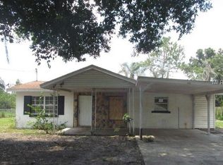 565 W Woodard St, Eagle Lake, FL 33839