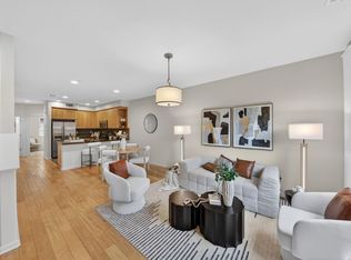 650 Almaden Walk Loop, San Jose, CA 95125