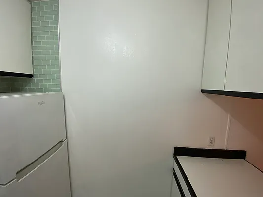 Rented by Chase Global Realty Corp | media 5