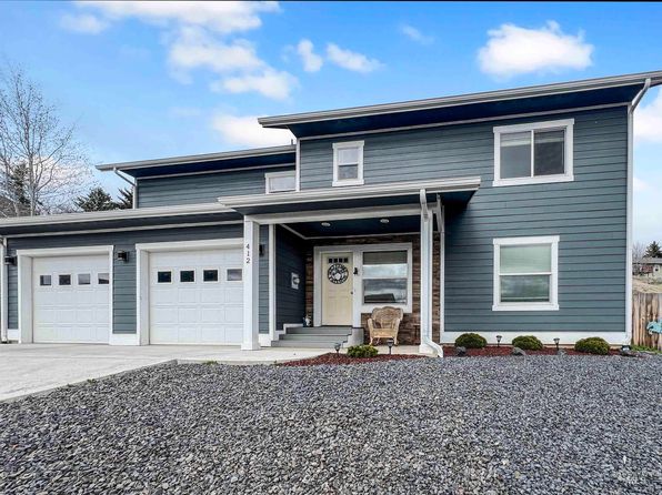 412 Conestoga Dr, Moscow, ID 83843