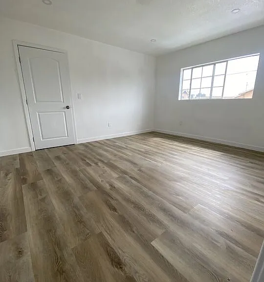 4214 Avalon Blvd #8 — Photo 9