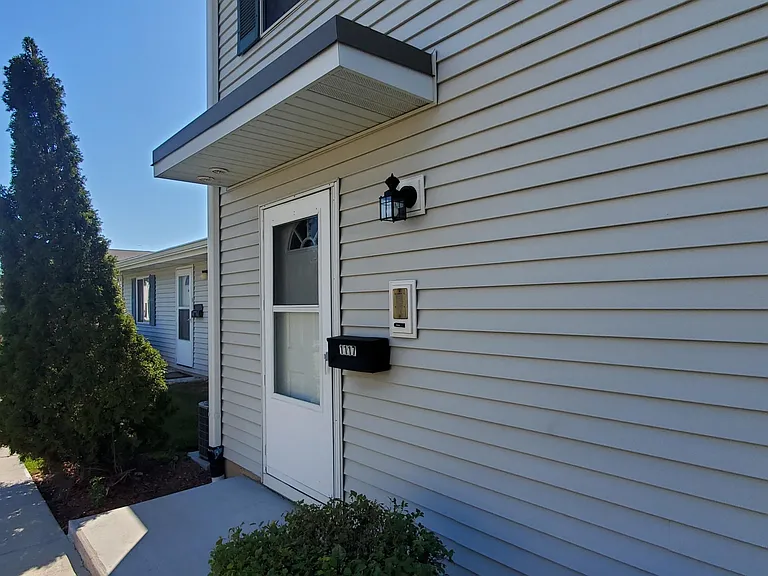 1117 Quanset Ct — Photo 4
