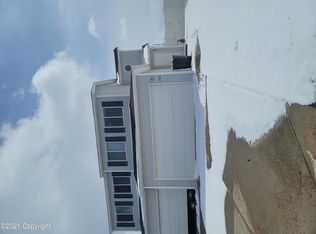 1918 Harvest Moon Dr, Gillette, WY 82718