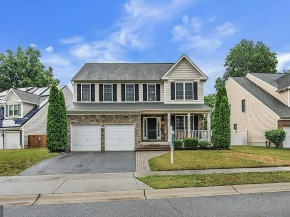 305 Howards Trust Ct, Glen Burnie, MD 21060