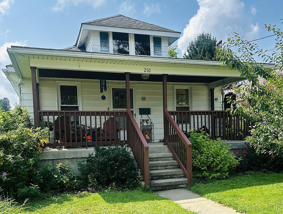1st image of 210 Wilson Ave