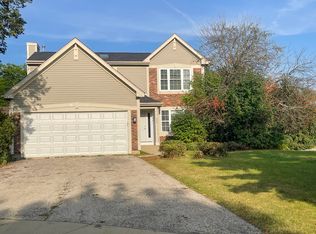 2375 Fox Chase Cir, Round Lake Beach, IL 60073