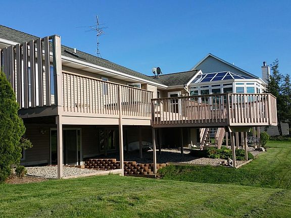 3rd image of 6625 Glen Hollow Dr SE