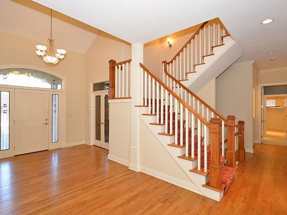 2nd image of 9708 N Columbia Creek Ln
