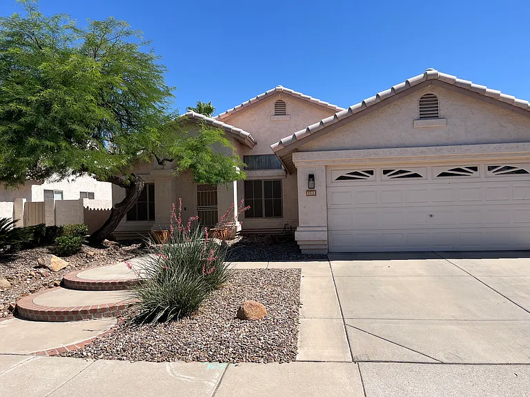 1181 W Goldfinch Way — Photo 2