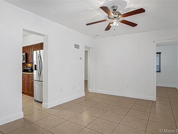 2nd image of 870 SW 3rd St