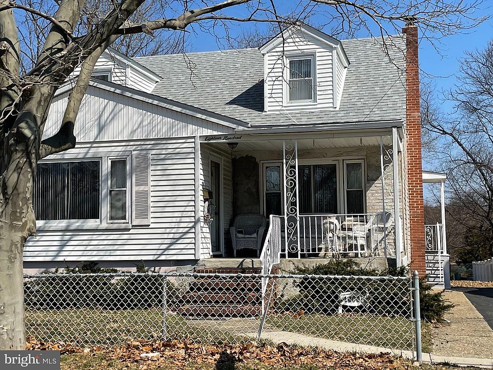 1st image of 1800 Derousse Ave