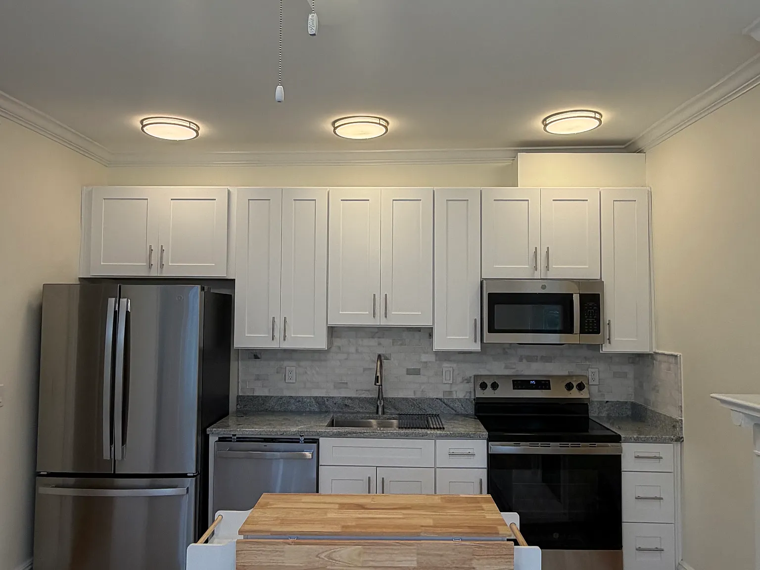 2 bed, 1120 sqft, $2,649 — Photo 4