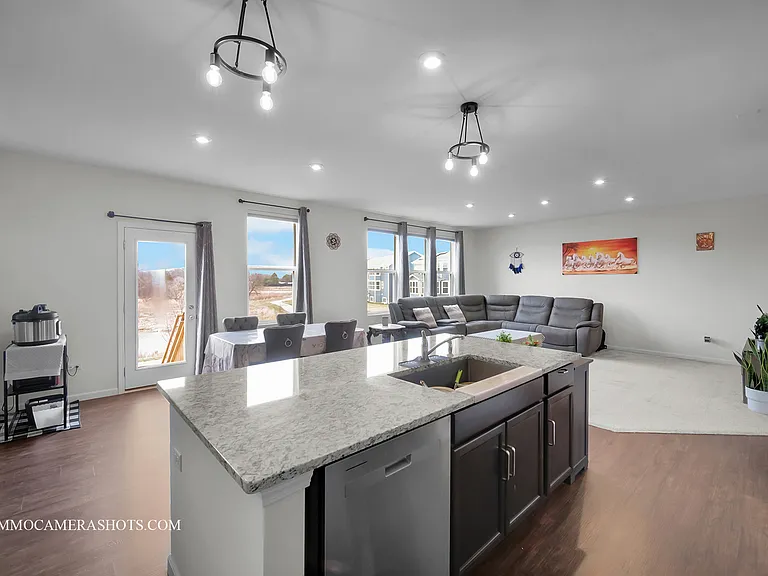 1398 Kessler Dr — Photo 10