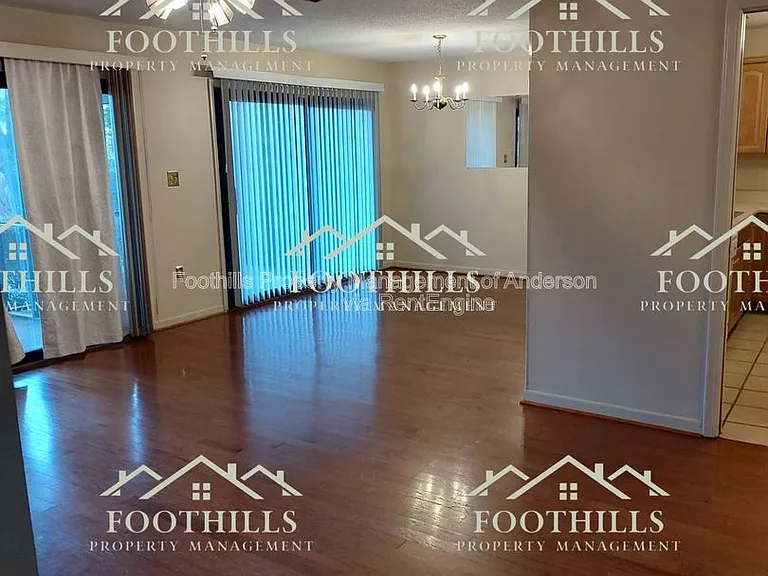 2105 Portside Way — Photo 2