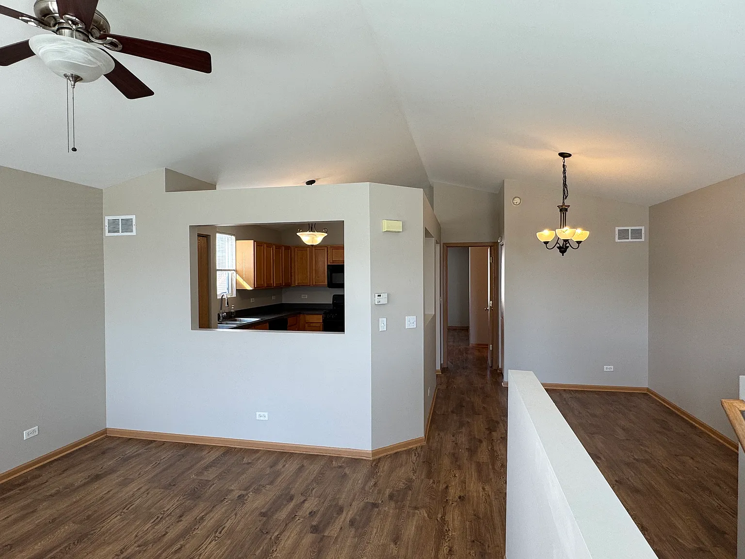 2 bed, 1443 sqft, $2,390 — Photo 4