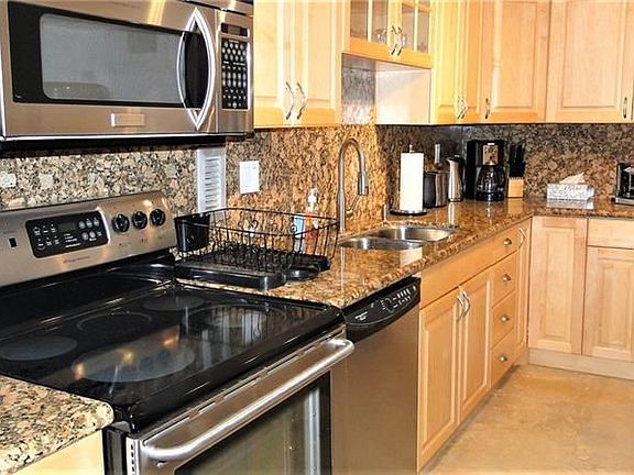5th image of 4250 Galt Ocean Dr APT 1A