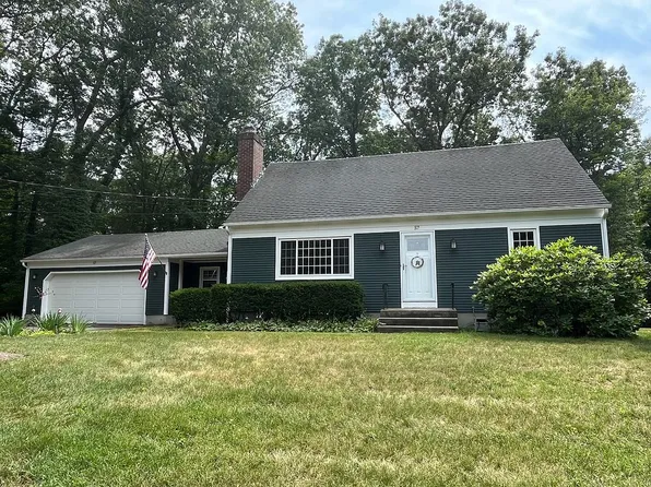 57 Arcadia St, Longmeadow, MA 01106