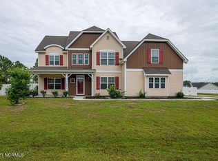 601 Winfall Dr, Holly Ridge, NC 28445