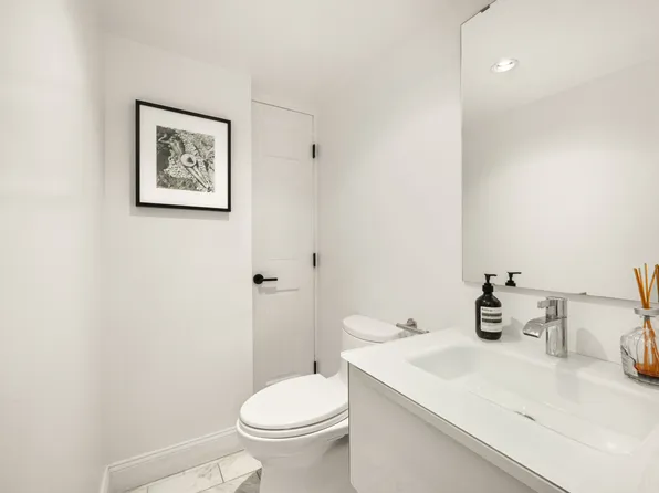 422 East 84th Street image 7 of 23