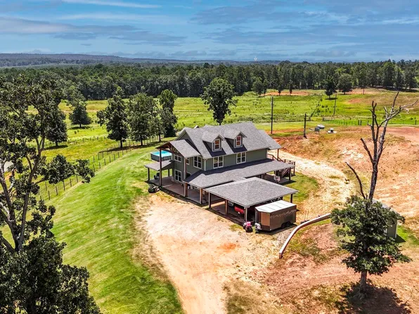 13687 County Road 4188 S, Henderson, TX 75654