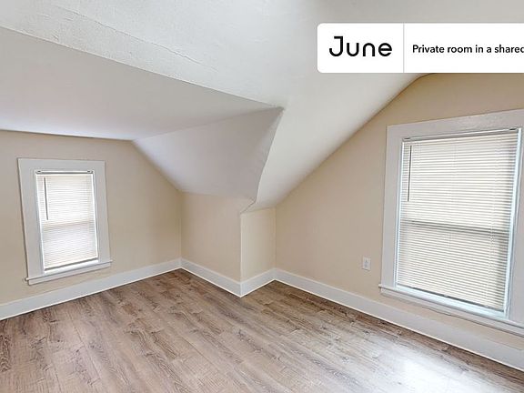 2nd image of 11A Islington St #G