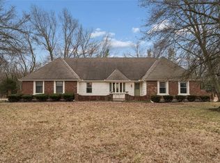 28885 W 223rd St, Spring Hill, KS 66083