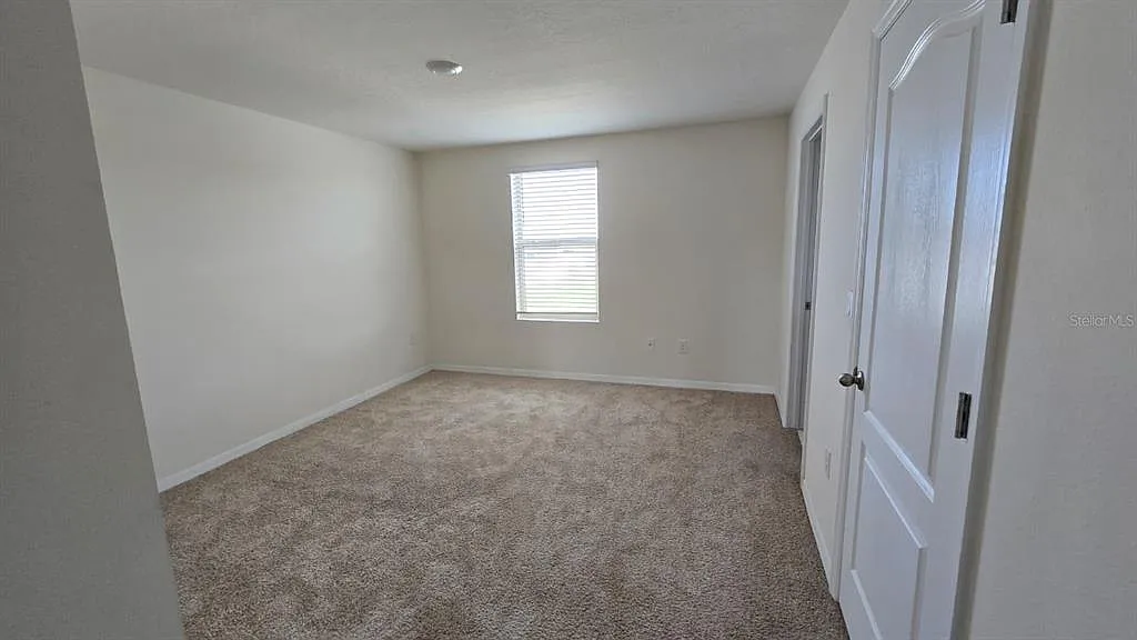 3 bed, 2.5 bath, 1569 sqft, $2,390 — Photo 4
